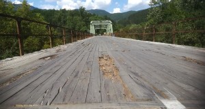 Умјесто реконструкције старог, градња новог моста у Рудом